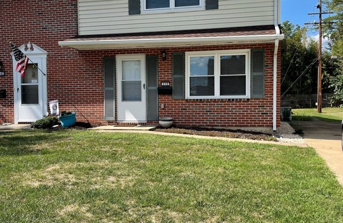 Carlisle Casa | friendly area, walking distance to town- great location !