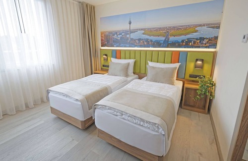 West Hotel | Friends Hotel Düsseldorf Airport