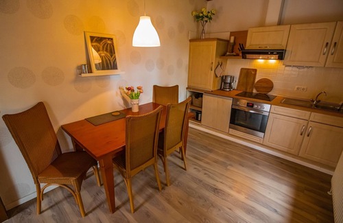 Detern Apartamento | Friesenhaus - Ferienhof Am Birkensee, 55125