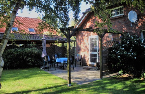 Detern Apartamento | Friesenhaus - Ferienhof Am Birkensee, 55125