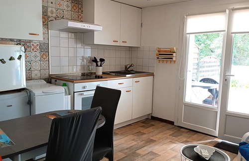 La Barre-de-Monts Apartamento | Fromentine, apartment Ground floor of a house on the edge of a forest for 2 people. - Wifi