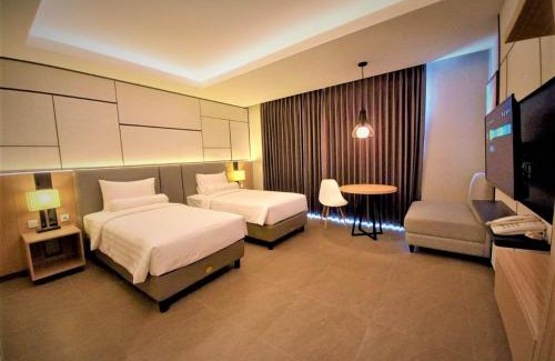 Tuban Sub-District Hotel | Front One King Hotel Tuban