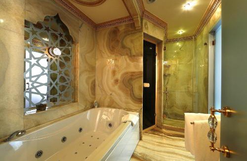 Sariyer Hotel | Fuat Pasa Oteli - Special Category Bosphorus