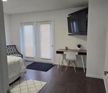 Regina Apartamento | Full House - Main Floor