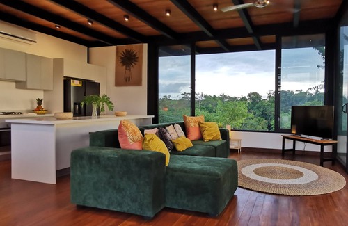 Santa Teresa Alquiler De Eote | Full Ocean View Glass House. Fully Equipped Kitchen, AC, 100mb wifi, TV