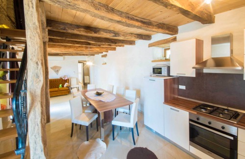 Zabrezani Villa | Totalmente vallada, piscina privada, aire acondicionado, admite mascotas