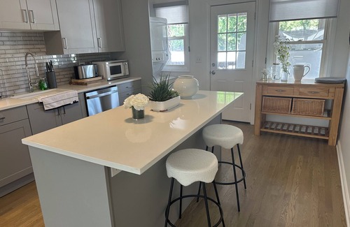 Old Greenwich Apartamento | Fully furnished summer rental in the heart of Old Greenwich