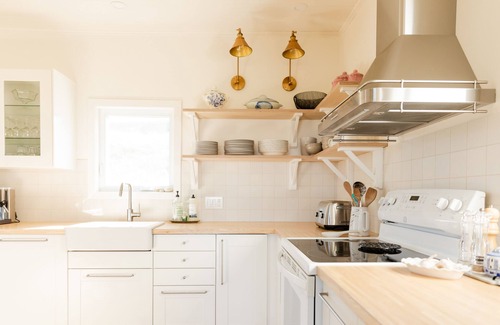 L'Ile-du-Havre-Aubert Casa | Fully renovated house with ocean and sunset views!