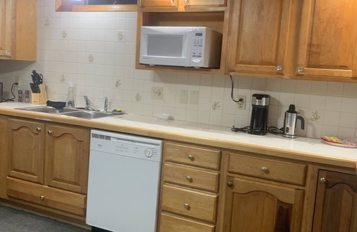 Moscow Casa | Fun Cozy 2 Bedroom 1 Bath Getaway 30 mins or less to everything