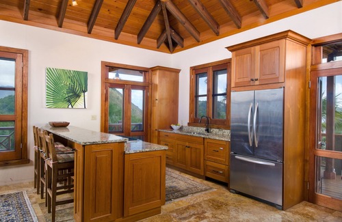 West End Villa | Siente y explora el Caribe. Alquiler de vehículos incluido.