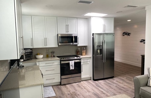 Boca Grande Apartamento | Fun Spot in Downtown Boca GRande - 1/1 apartment above the Temp Restaurant !