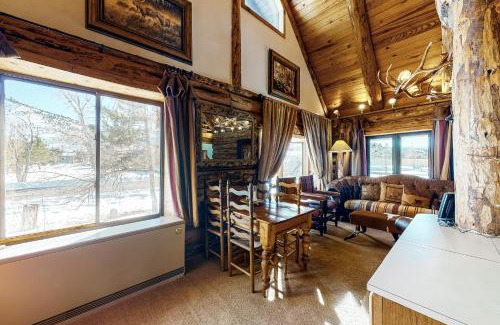 South Fork Casa | Fundir Cabin