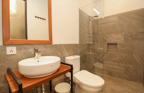 Grogol Utara Cama Y Desayuno | Funk Studio (CoHaus)