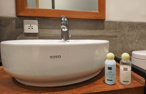 Grogol Utara Cama Y Desayuno | Funk Studio (CoHaus)