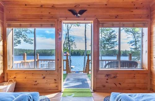 Otis Casa | Hermosa cabaña en el estanque mágico Beech Hill