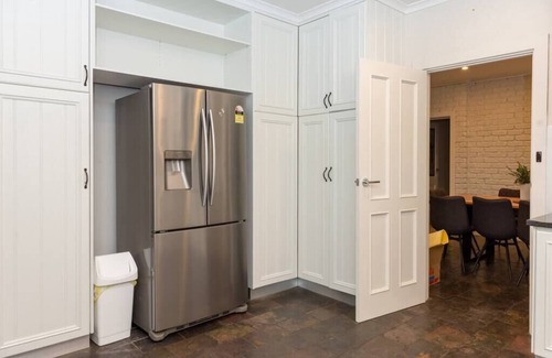 Stone Well Casa | Furche Barossa 5 bed Stay: Vineyards and Fireplace