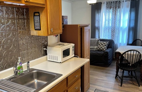 Clear Lake Cabaña | Furnished Cottage by the Lake! Great location, short or long-term stays welcome!