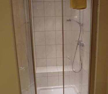 Krov Apartamento | Gästehaus Steuer