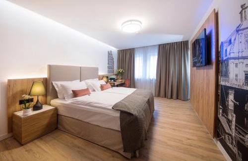 Lueneburg Hotel | Gästehaus zum roten Hahn