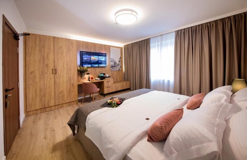 Lueneburg Hotel | Gästehaus zum roten Hahn