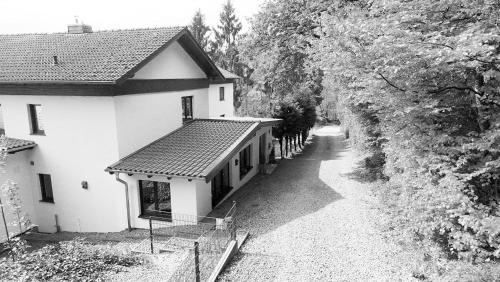 Hohenleimbach Hotel | Gästehotel Lucendi Premium Lounge