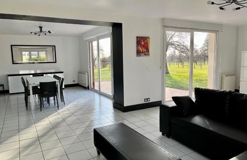 Villiers-Saint-Benoit Casa | Gîte à l’orée du pré