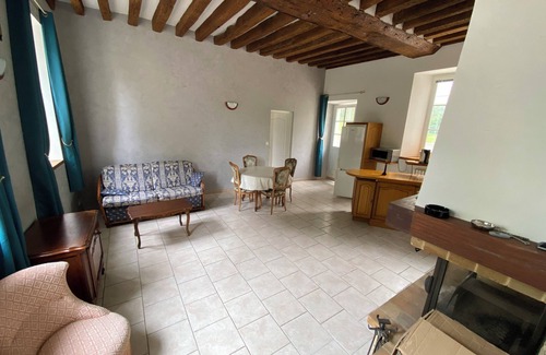 Saint-Denis-sur-Sarthon Casa | Gîte 6/7 Personnes Dans un Domaine Verdoyant, Cadre Nature Pour se Ressourcer