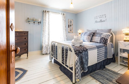 Macamic Cama Y Desayuno | Gîte (B&B) in a former village presbytery.