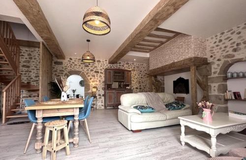 Rocles Casa | Gîte Beaucotray rénové 1840 avec jeux pour enfants, campagne paisible - FR-1-489-546
