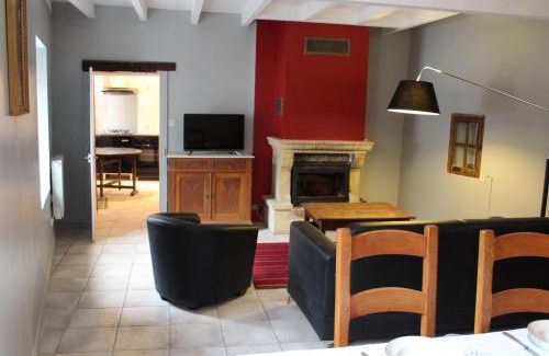 Tonnoy Casa | Gîte Charmant avec Cheminée, Terrasse et Stationnement - Proche Nancy et Moselle - FR-1-584-50