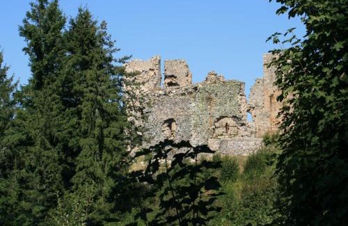 Saint-Romain-d'Urfe Casa | Gîte Confortable avec Terrasse Privative - Wifi Gratuit - FR-1-496-189