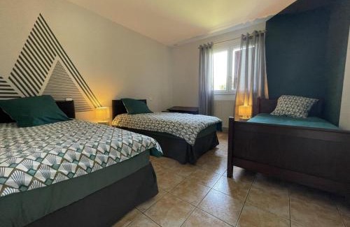 Saligny-sur-Roudon Casa | Gîte confortable avec terrasse privée pour des escapades nature - FR-1-489-461