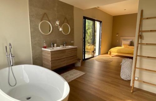 Cazevieille Casa | Gîte d'exception 4étoiles "La Villa du Pic St Loup"