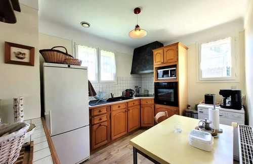 Montaignac-Saint-Hippolyte Villa | Gite de France 4 Personen