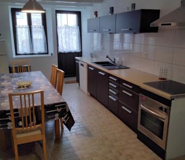 Lignieres-sur-Aire Casa | Gîte des jardins