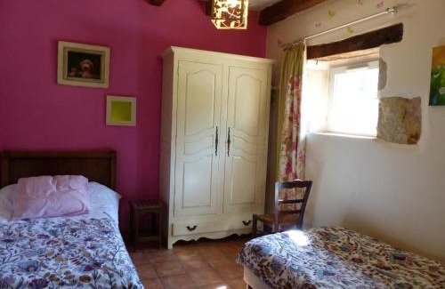 Le Brethon Casa | Gîte familial avec jardin, terrasse et étang privé - FR-1-489-238