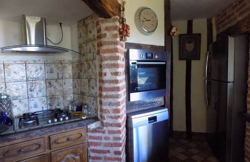 Brie Casa | Gîte for 2 to 6 people, 3500 l spa, swimming pool, boules pitch.