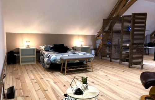 Couzon Casa | Gîte la bergerie, piscine chauffée,