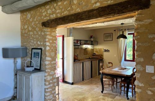 Saint-Amand-de-Vergt Casa | Gîte MERLANDE - à 600m de Plan d'eau de Neufont