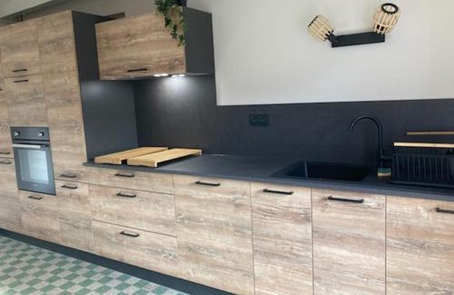 La Bastide-Pradines Casa | Gîte Miss Cardabelle