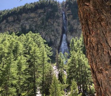 Ceillac Apartamento | Gîte montagne 1 à 25 places "Chalet Coste Belle"