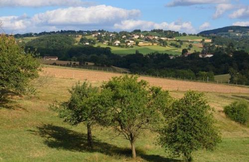 Chamboeuf Casa | Gîte rustique avec cheminée, jardin et wifi - FR-1-496-175