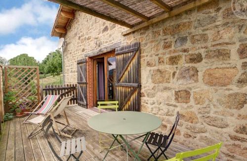 Saint-Romain-d'Urfe Casa | Gîtes confortables pour 10 pers. avec jardin, terrasse et équipements modernes - FR-1-496-185