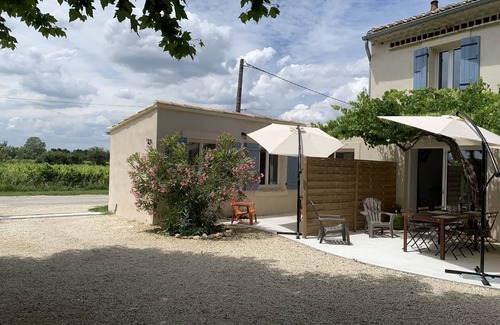 Tulette Cabaña | Casas rurales en los viñedos, parque, piscina, parque infantil, pista de petanca, spa ..