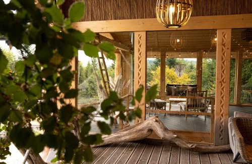 Ochotnica Dolna Villa | Górna Chata Mountains Chalet - Stable Cottage
