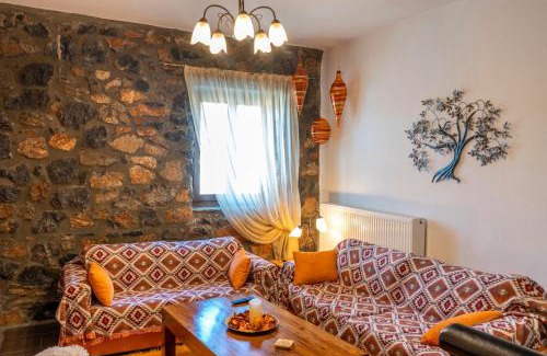 Aghios Athanasios Apartamento | G & M Stone House