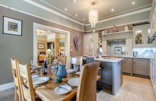 Buxton Cabaña | Gadley House East Wing