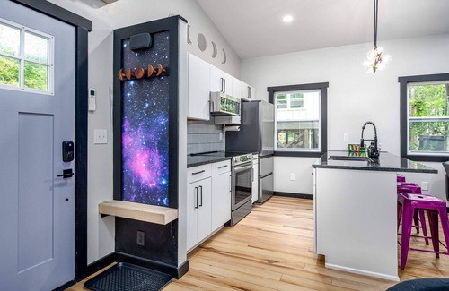 Bynum Cabina | Galaxy Tree House Sum