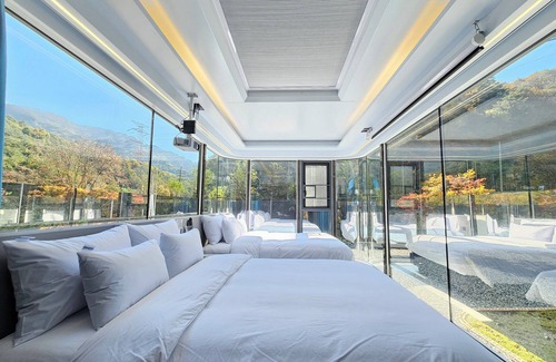Bongpyeong Hotel | Galaxy x Hotel type Caravan Glamping&Pension