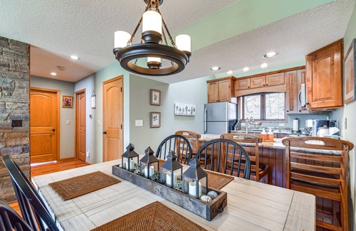 The Galena Territory Casa | Galena Townhome w/ Deck & Golf Course View!